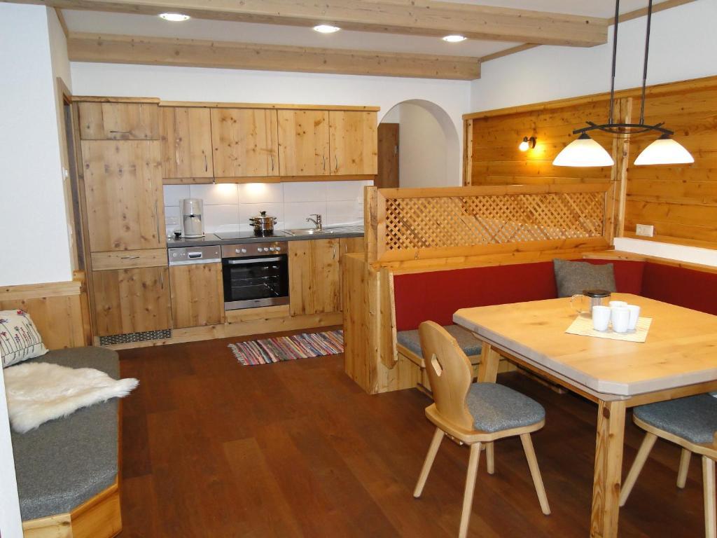 Appartement Gipfelsturm Haus im Ennstal Ruang foto