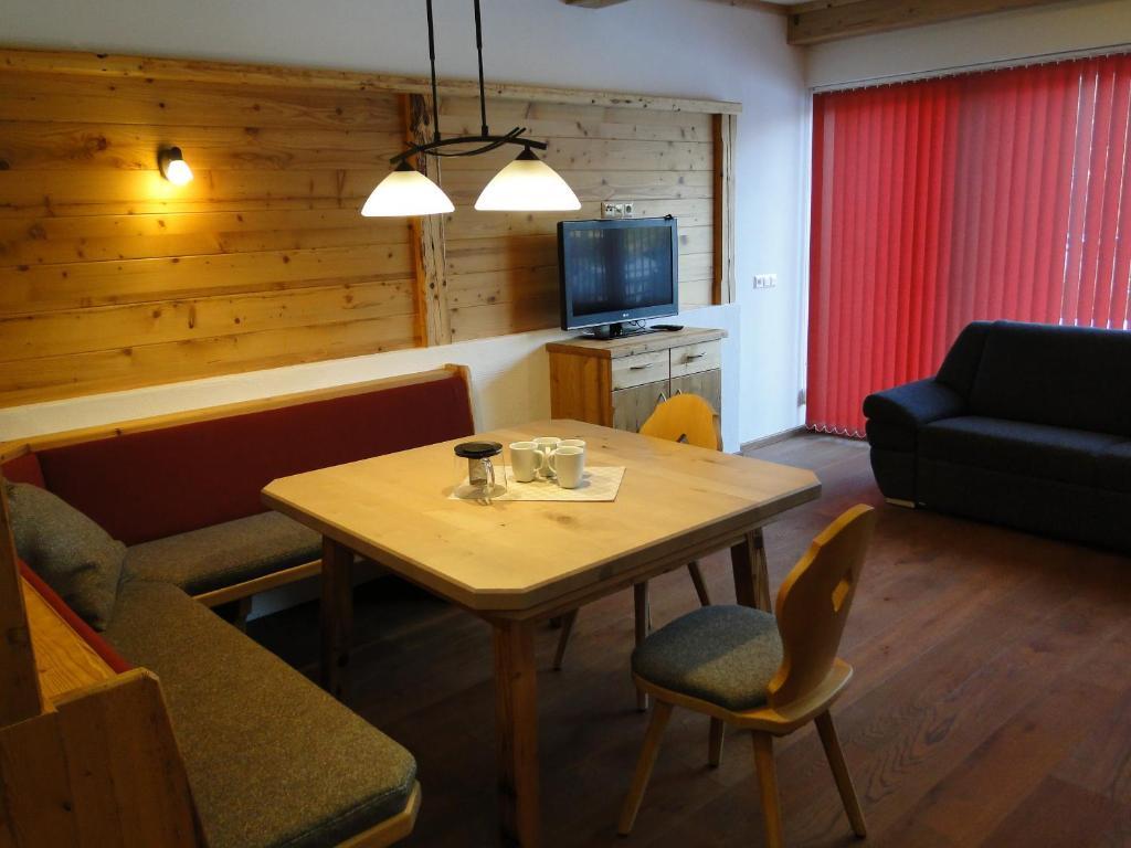 Appartement Gipfelsturm Haus im Ennstal Ruang foto